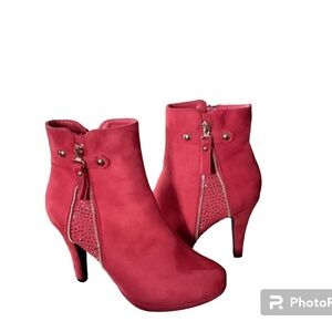 New Dream pair ankle boot womens SZ 7.5 red suede sequins edgy sexy cowgirl…